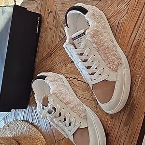 New KENNETH COLE shearling leather sneakers! 6